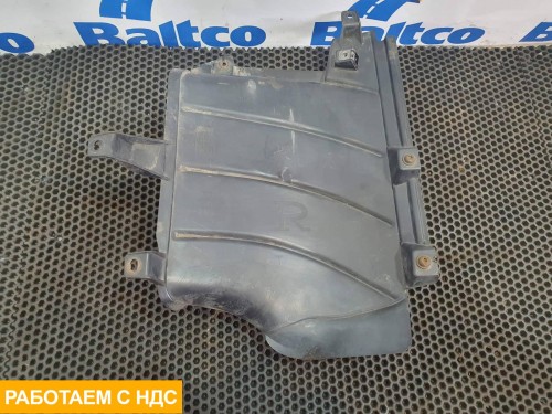 Дефлектор грязевой правый