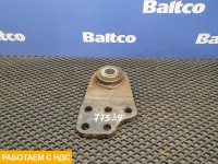 Кронштейн стойки стабилизатора правый