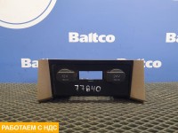 Центральная часть верхней консоли