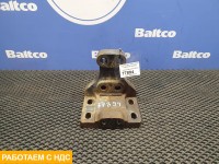 Кронштейн крепления торсиона правый