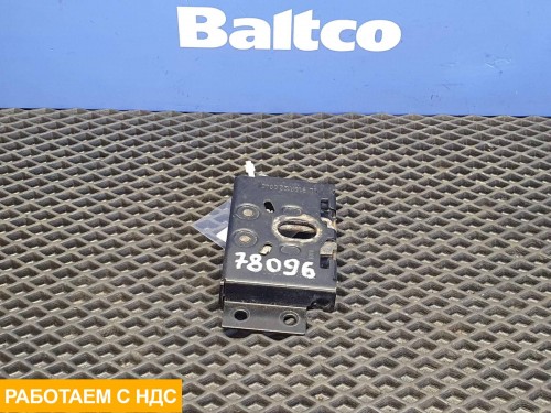 Замок капота